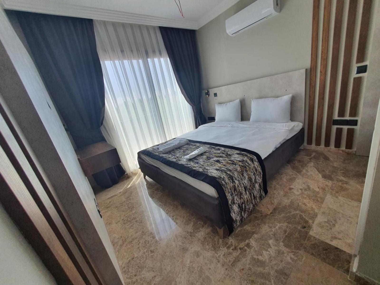 Hotel Del Mare Park à Kyrenia  Extérieur photo